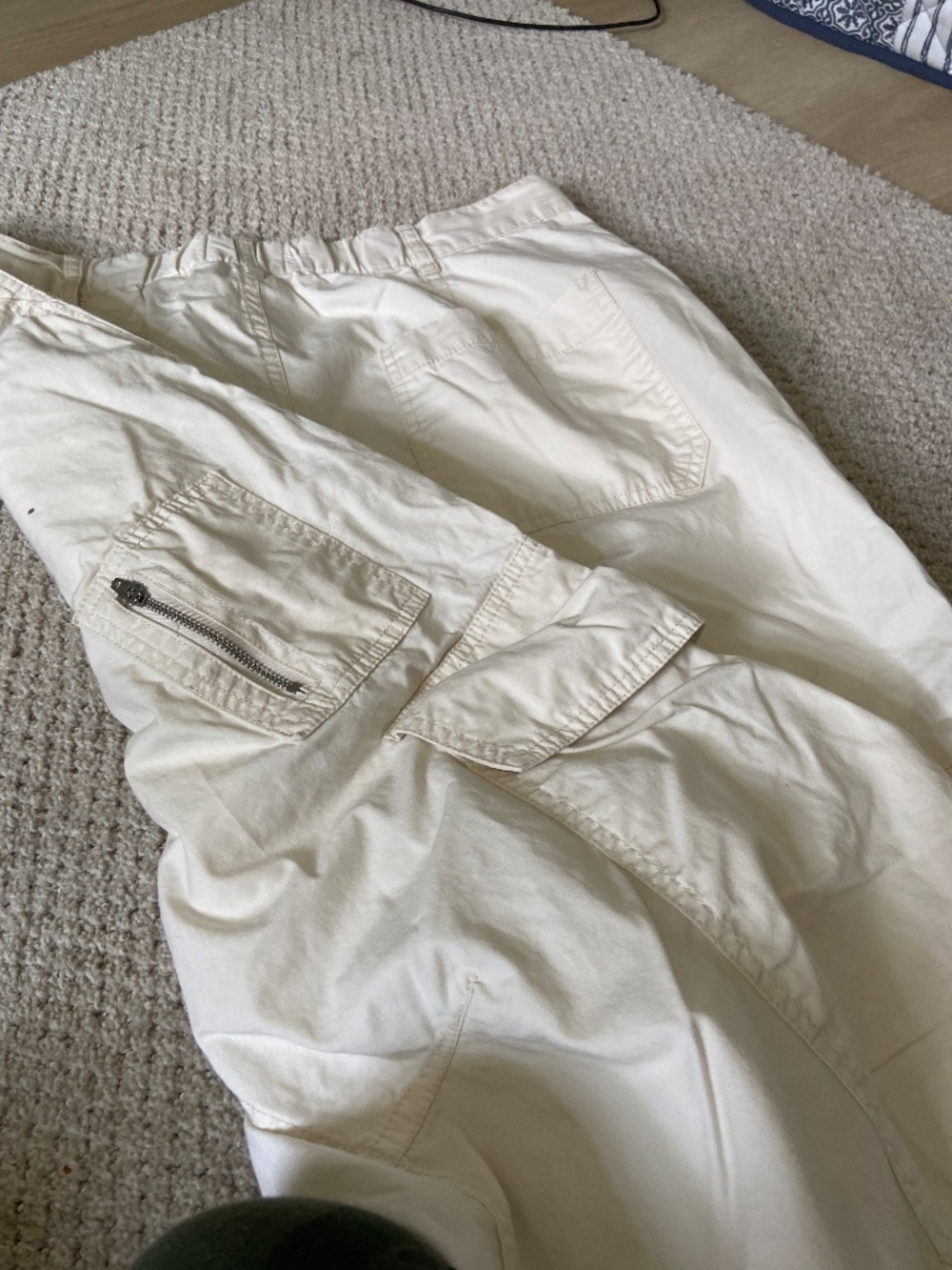 BDG Y2K multi-pocket utility cargo pants size 8 UK 12 - Picture 9 of 9